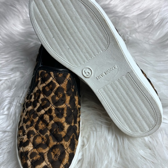 Steve Madden Kids Leopard Slip-On Sneakers - Picture 5 of 7